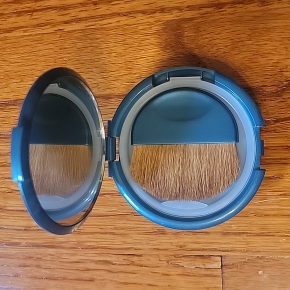 Teal Bare Minerals Compact with Brush - Picture 2 of 2